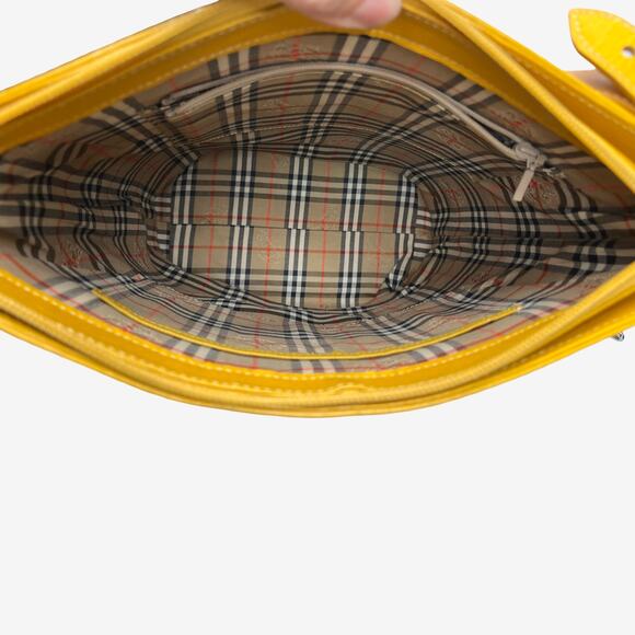 Burberrys Yellow Embossed Leather Bucket Shoulder Bag Vintage Nova Check Lining - Picture 9 of 16